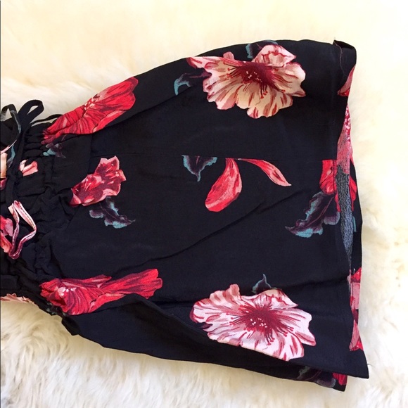 Leith Floral Tie Bell Sleeve Top - Picture 5 of 8